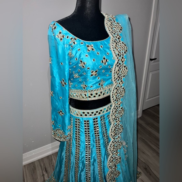 Abhinav Mishra inspired Pure Silk Lehenga with handwork - Picture 6 of 6